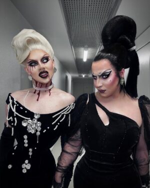 Vespi Instagram - Wanna play ? 👻

Buy one get one free - demon possession garanteed - no refunds 

Swipe at your own risk

——
#spooky #halloween #halloweenmakeup #makeupaddict #darkmakeup #cookiekunty #dragrace #dragracefrance  #rupaulsdragrace #dragracelive #vespi #drag #dragqueen #rpdr