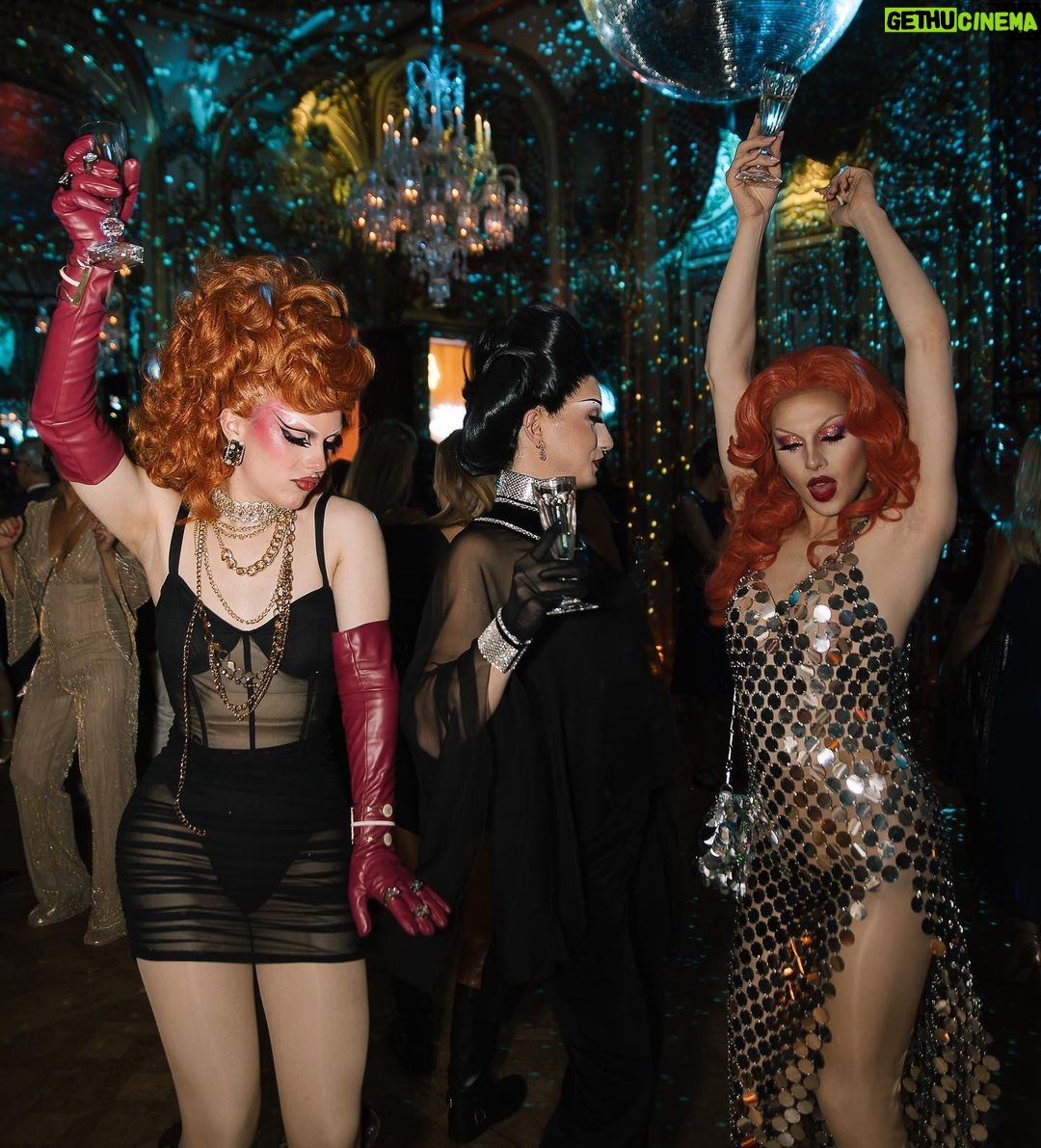 Vespi Instagram - Triple threat ✨ Throwback to this lovely evening at @baccarat with @gaia.imperial & @anethablack 🤍🪩 Second pic by @webstylestory Others by @laurinepaumard_corporate #dragmodel #drag #dragqueen #dragmakeup #dragqueen #dragqueenfrance #rupaulsdragrace #rupaulsdragrace #dragrace #french #parisianqueen #frenchdrag #queer #lgbt #localqueen #waist #corset #vespi #baccarat 8ème arrondissement, Paris