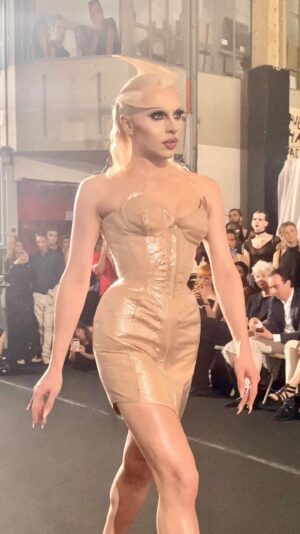 Vespi Instagram - IT’S GIVING.

No heels, no problems for @gillesasquin SS24 🐍

What a pleasure to walk for you, I always dreamed of walking for the Fashion week and it’s was an amazing experience 🔥
Congrats again for this stunning collection and thank you for your trust 🫶

Amazing hair by genius @parizhair 

Crazy shoes by @amberambroseaurele 

Special thanks to @boudayluca the.v.cky @laquiz ✨