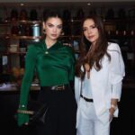 Victoria Beckham Instagram – My #VBMuse @NadiaFerreira looking so gorgeous in my B Jumbo Frame Belt in Black Croc-Effect, Gathered Detail Top in Emerald and signature black leather #VBChain (all available now!!). Kisses xx
Shop now at VictoriaBeckham.com and at 36 Dover Street.