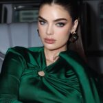 Victoria Beckham Instagram – My #VBMuse @NadiaFerreira looking so gorgeous in my B Jumbo Frame Belt in Black Croc-Effect, Gathered Detail Top in Emerald and signature black leather #VBChain (all available now!!). Kisses xx

Shop now at VictoriaBeckham.com and at 36 Dover Street.