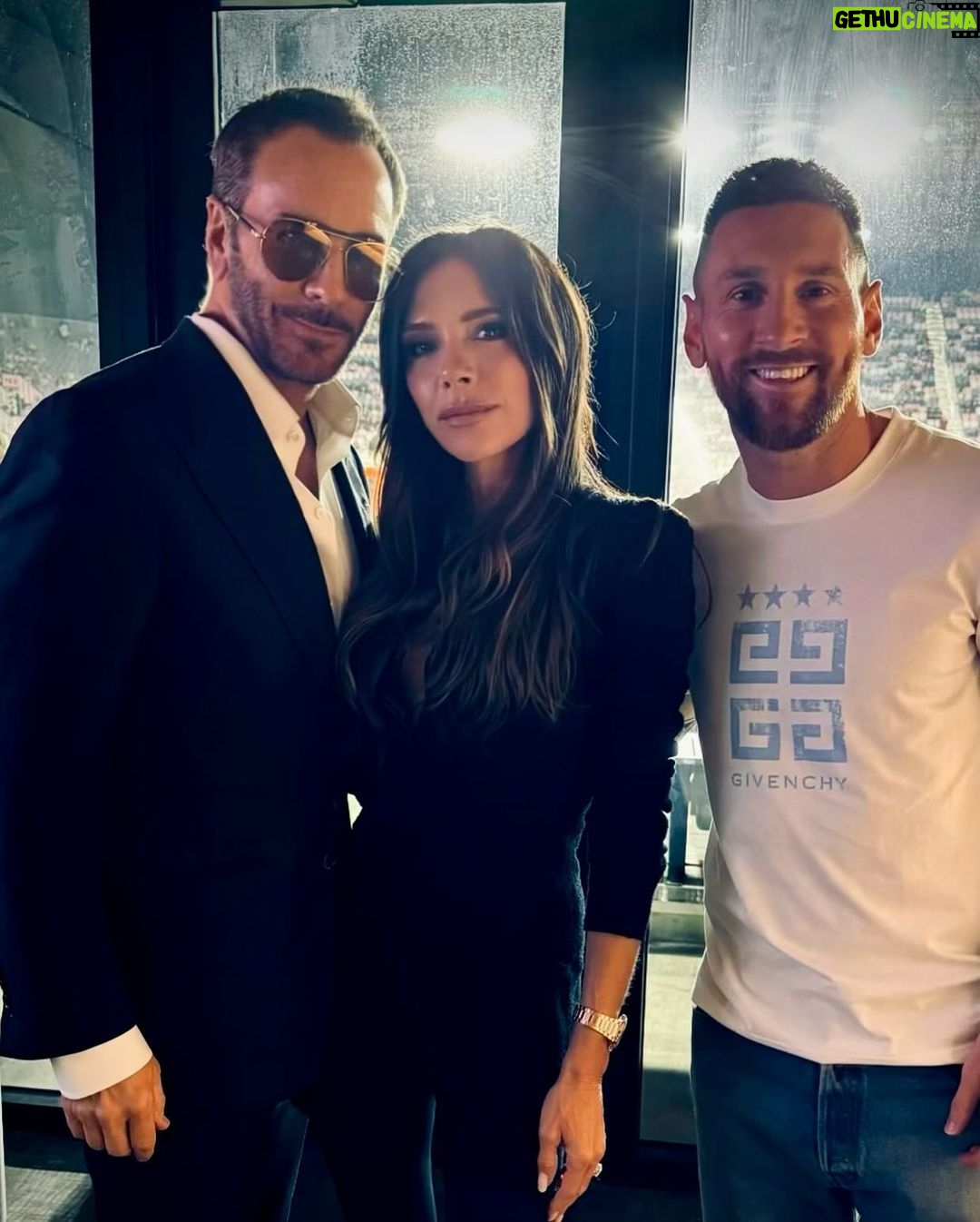 Victoria Beckham - 594.8K Likes - Amazing night in Miami x kisses @leomessi @Tomford xxxx