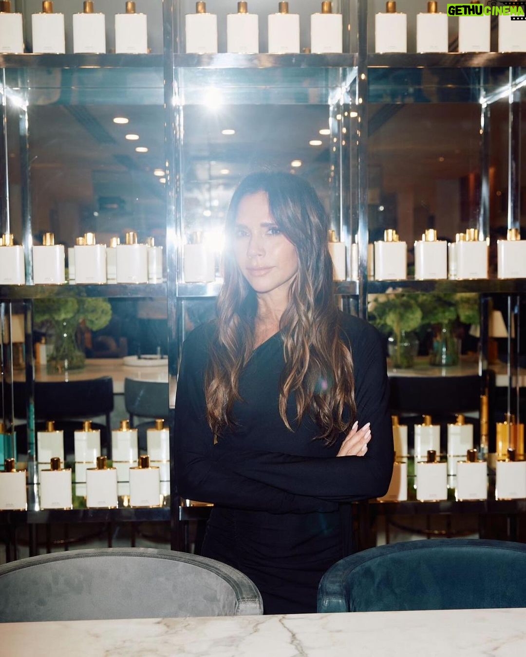 Victoria Beckham Instagram - What an incredible evening celebrating @victoriabeckhambeauty launching in @theofficialselfridges kisses VB