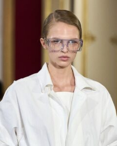 Victoria Beckham Instagram - VICTORIA BECKHAM SPRING SUMMER 2024 #VBSS24 DETAILS @KendallJenner @JeanneCadieu @Linazhanglina @Karoodoo Styling: @Jane_How Casting: @Piergiorgio @DMCasting Hair: @AnthonyTurnerHair Hair tools and Products: @WellaHair @GHDHair Make-Up: @FaraHomidi Makeup Looks: @VictoriaBeckhamBeauty Nails: @AlexandraJanowski Music: @MichelGaubert @Chamberlainsteps Production: @BureauBetak Video and Live Stream: @BureauFuture #VBSS24