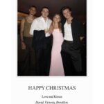 Victoria Beckham Instagram - Kisses at Christmas 🎄 @davidbeckham @brooklynpeltzbeckham @romeobeckham @cruzbeckham #HarperSeven