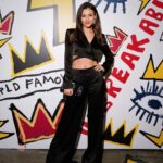 Victoria Justice Instagram - @aliceandolivia x BASQUIAT 🎨 Always so much fun stepping into your creative & colorful world @staceybendet . LOVE the new collection 🖤 New York, New York