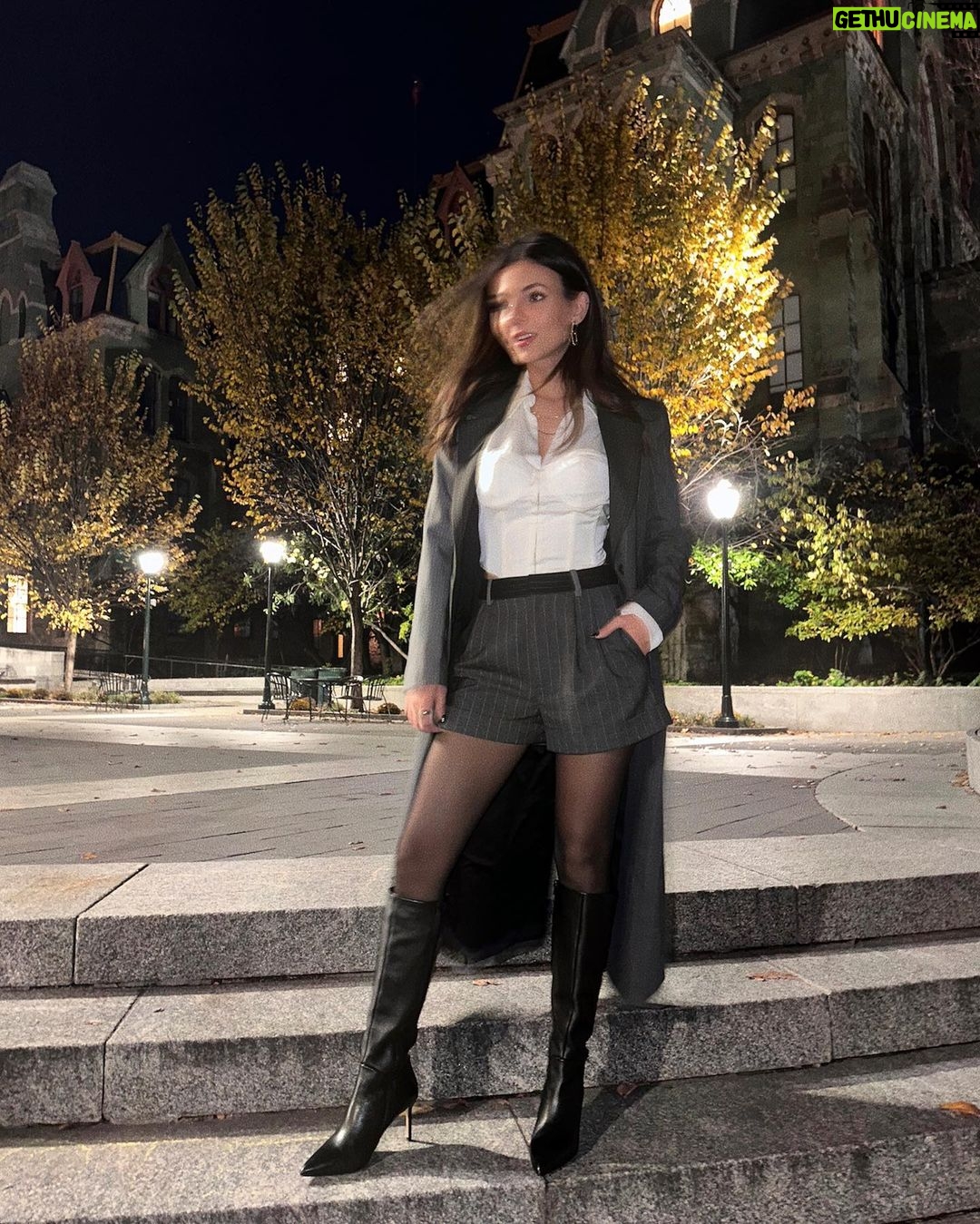 Victoria Justice Instagram - Dress code was smart casual. How’d I do?! 🧐 Thanks 4 the mems @uofpenn. Had the best time talking to all of you 🖤 UPENN