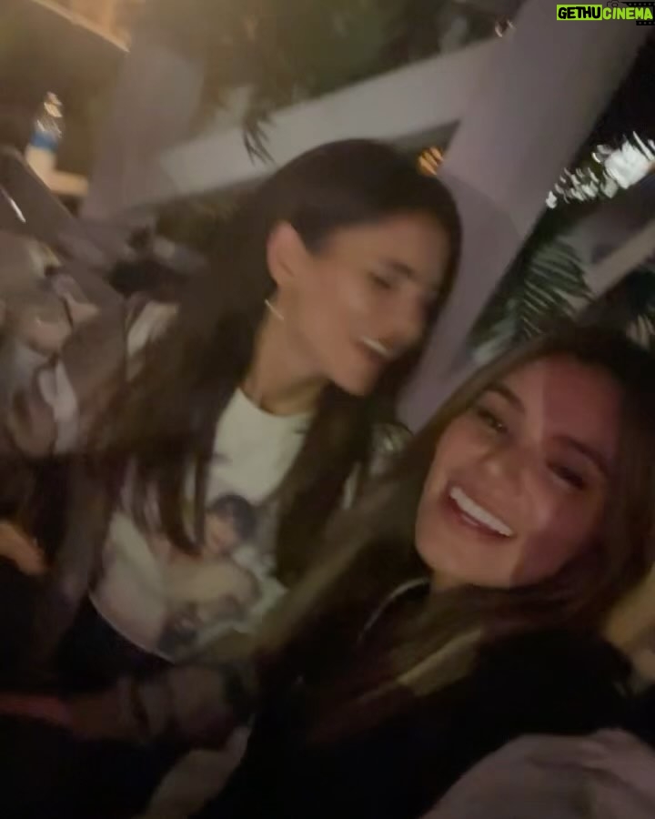 Victoria Justice Instagram - Ed 🖤 Wow. What a talent. Had so much fun with the sis @themadgrace . Keep swiping to see me get dowwwwwn 🤪