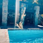 Victoria Justice Instagram – bye bye summer 👋🏼 I miss u already 🥹
P.S. shout out to the bruise on my leg! Maybe this fall I’ll bump into things less. (doubt it though)