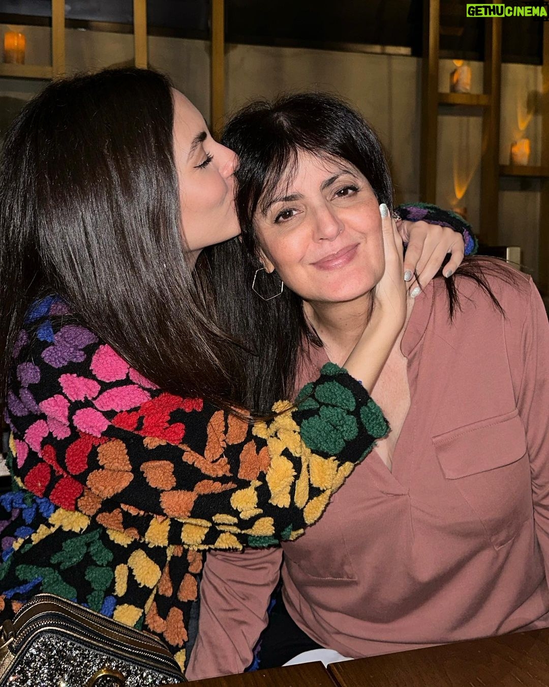 Victoria Justice Instagram - Happy b day mom!!! 🎈💜🎂 I love you so much!!! You are one of the strongest & kindest people I know & I’m so lucky to have you in my life🥹