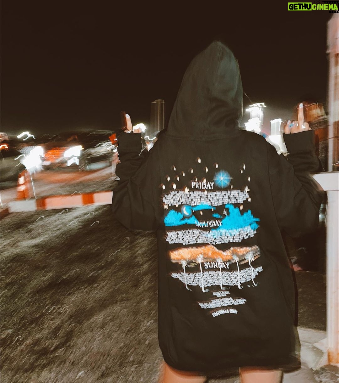 Victoria Justice Instagram - The last of Coachella in the camera roll πΈπ΄