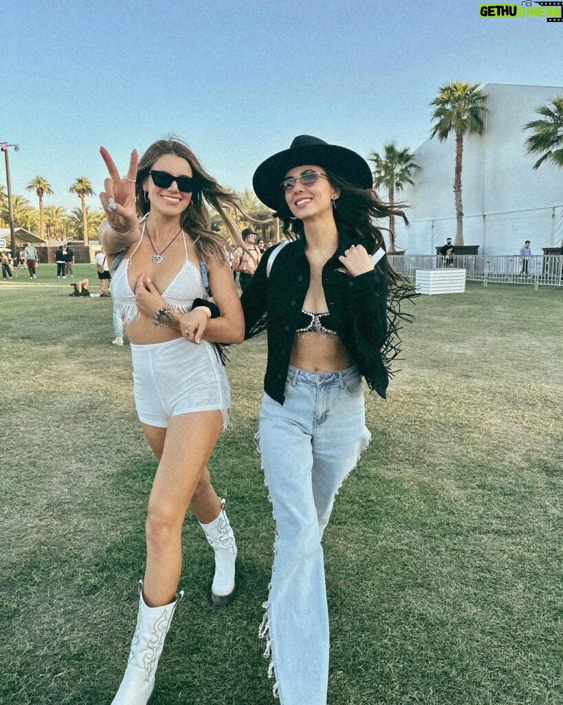 Victoria Justice Instagram - Coachella Day 1 recap🌵😜✌🏼🎶 (I know I’m late on this but I was on Indio time babyyyy! more to come♥️) Indio, California