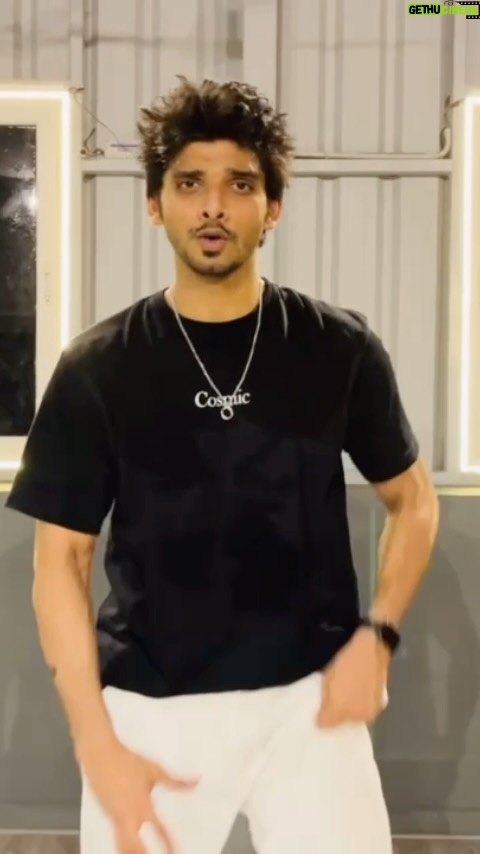 Vijay Varma - 68.1K Likes - ENJOY ENJAAMI ♠️