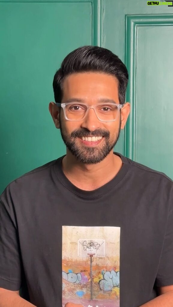 Vikrant Massey Instagram - BIG and BOLD— that’s what @lenskart’s Eye-conic sale is!😌 We all deserve nothing less than the most fabulous eyewear at jaw-dropping prices! 💫 Grab a stunning pair (or 3!) with discounts of up to 60% today. Whether you fancy a store visit or prefer the app adventure, dive into style ASAP! 🛒 #Lenskart #EyeconicSale #VikrantMassey