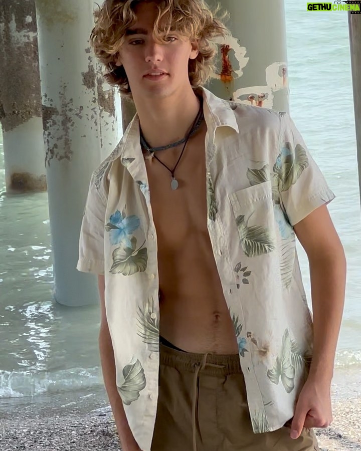 Vincent Michael Webb - 2.1K Likes - American Eagle Photoshoot in Myrtle Beach ( and behind the scenes)
Photographer @perfectshotpro
📸
#americaneagle #ae #atlantaphotographer #fashionphotographer #teenmodel #blondeboy #15 #teenactor #beachboy #blondemodel #fashionboy #myrtlebeach #vincentwebb #vincentcancun