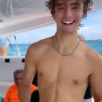 Vincent Michael Webb Instagram – Fun catamaran tour from Cancún to Isla Mujeres!
☀️ 
#catamaran #boatlife #cancun #cancunlife #teenboy #16yearsold #teenactor #vivamexico #islamujeres #vivalavida #vincentwebb #vincentcancun 
@vincentwebb.official Cancún México