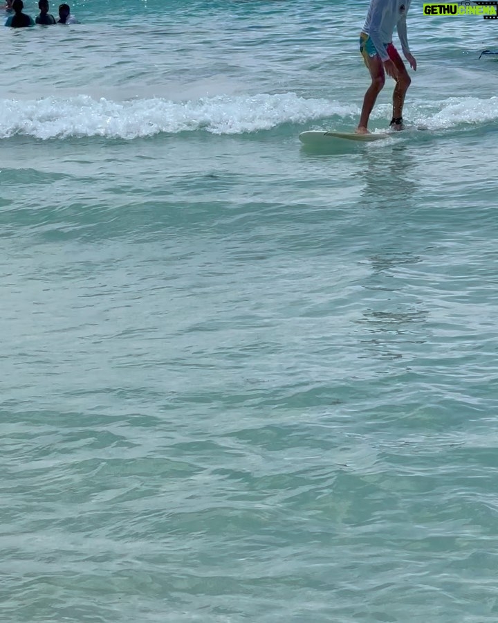 Vincent Michael Webb - 2.7K Likes - Surf lessons 🏄♂️ @goodvibessurfschoolcancun
🏄♂️
Follow my other account @vincentwebb.official !!
🌊
#surfcancun #surflessons #cancunlife #beachboy #vincentcancun