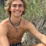 Vincent Michael Webb Instagram - 😀 Always happy at the beach! 🏝️ 🌊 ☀️ check out my Brand army link in bio 👆 Just dropped a bunch of photos and videos from my photo shoot! * #americaneagle #ae #teenfashion #myrtlebeach #teenmodel #blondemodel #beachboy #teenactor #vincentcancun Myrtle Beach, South Carolina