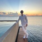 Vincent Michael Webb Instagram – Just enjoying Cancun ~ @vincentwebb.official 

#cancunlife #goldenhour #massimodutti #teenmodel #teenactor #16yearsold #teenboy #vincentwebb #vincentcancun Cancún México