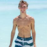 Vincent Michael Webb Instagram – My happy place ☀️ 🏝️ 🌊 

📸 @holaphotography.mx @holaproductions_ 

#cancunphotographer #minnesotaphotographer #miamiphotographer #cancunbeach #teenactor #teenmodel #beachlife #16yearsold #teenboy #vivalavida #vincentcancun #vincentwebb Cancún México