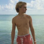 Vincent Michael Webb Instagram – Cancun life ~ 
Photos by @dreykenlawes 
Swimsuit @pullandbear 
*
#cancunphotographer #cancunlife #pullandbearcommunity #beachboy #blondemodel #teenactor #modelo #vincentcancun Cancún México