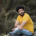 Vishnu Instagram – “Non-stop banter – hilarious blabber”
.

.

.
.
#bigboss #VishnuVijay #VVians #Disneyplushotstartamil #BiggBossTamil #BBTamilSeason7 #vishnuvijay #பிக்பாஸ் #instagram #reels