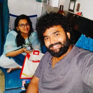 Vishwa Raghu Instagram - Happy happy Anniversary to my 😙😘😘💕lovely Wifeyyyyy💓💓💓💓💓 @pranaviacharya #shiridi #train #lovely journey