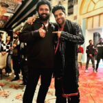 Vishwa Raghu Instagram - Loved working with u for SUPER HIT SONG DARLINGGGG @gururandhawa ❤️❤️❤️🤗🤗🤗