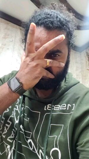 Vishwa Raghu Instagram - Shoot gap😃😃😃😃