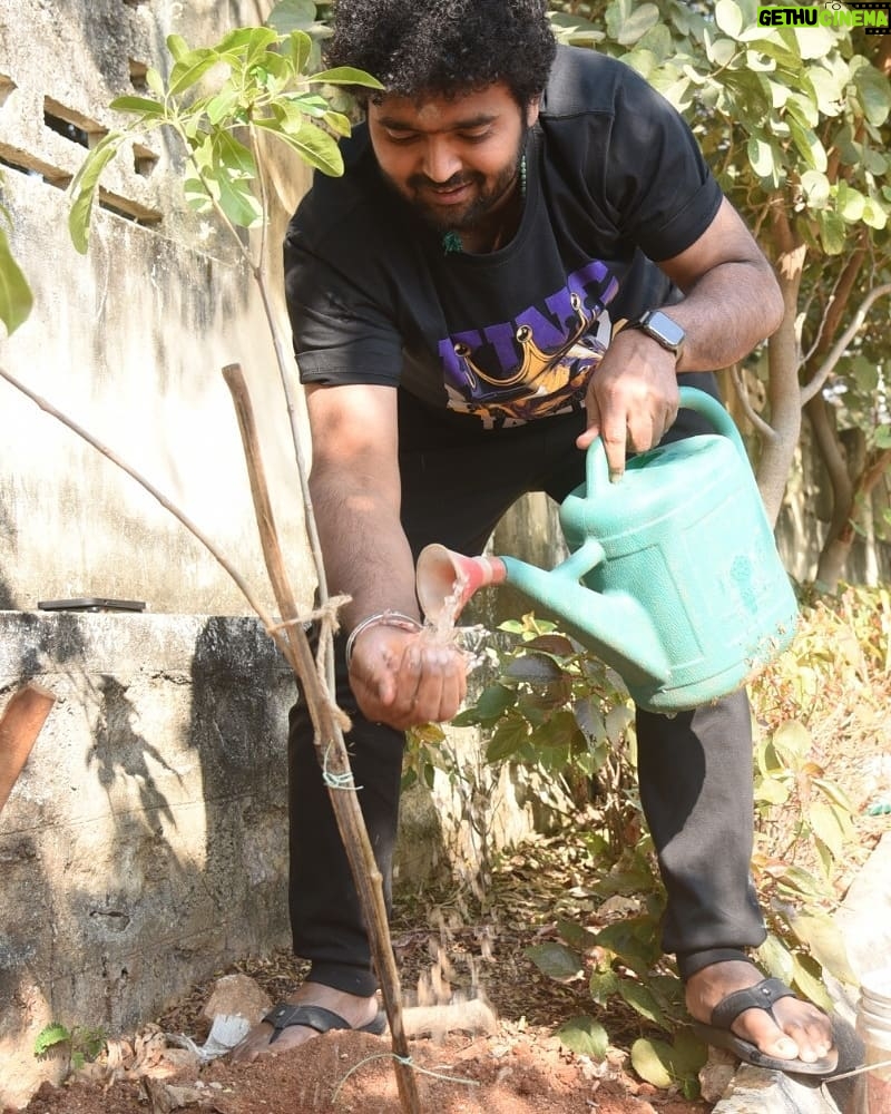 Vishwa Raghu Instagram - I've accepted #GreenindiaChallenge from @shekarmaster Planted 3 saplings. Further I am nominating my guru #RajuSundaram my master @offl_Lawrence n my wife @pranaviacharya to plant 3 trees & continue the chain..special thanks to @MPsantoshtrs garu for taking this intiative..👏👏👏😍😍