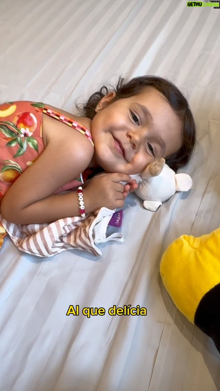 Vitória Moraes Instagram - A nossa melhor vendedora do @seubabytube é a LuLu! E se ela disse que é super confortável e quentinho tá dito 💜 Aproveitem o cupom de 30% OFF no site todo: veraotube (minúsculo e sem ~) E mais 5% no pix tá💜