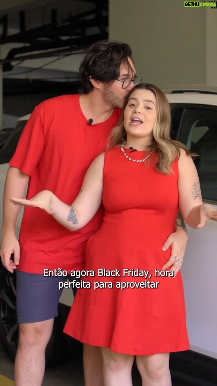 Vitória Moraes Instagram - Curtir o carro novo é uma delícia! Só melhora quando ele roda com pneu novinho. A @viihtube e o @eliezer sabem bem disso e escolheram Bridgestone. ✨🚗 Alto desempenho, conforto, robustez: tudo isso você pode ter no precinho! A #BlackDosPneus te dá até R$ 600 reais de desconto em produtos Firestone e Bridgestone. 🛞 Não vai ficar fora dessa, né?! Corre lá pro www.blackdospneus.com.br/viihtube #publi