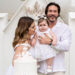 Vitória Moraes Instagram - Que dia especial 💜 Todos nós te amamos muito nossa pequena Lua! @by_dianamota / Decoração @fabiana_monteiro_fotografia / Fotografia @mixbaloes / Balões @rabellocaique / Bolo e doces @ateliebyneidebarbosa / Lembrancinhas @welovemimos_personalizados / Personalizados de Luxo @lojabeatrizflores / Flores