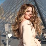 Vitória Moraes Instagram – Estou em PARIS com @lorealparis que é uma das marcas que mais amo e ainda sou uma das embaixadoras Brasil! Hoje a noite tem o Desfile deles, Walk Your Worth, embaixo da Torre! Socorrooooo ✨ 

#LOREALPARIS #LOREALPARISHAIRCARE #LEDEFILELOREAL #WALKYOURWORTH #LOREALPFW 
#WORTHIT
#PARISFASHIONW