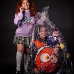 Vitória Moraes Instagram - Pensaram que não ia ter nossa princesa com fantasia de Halloween? Continue a nadar, continue a nadar….