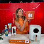 Vitória Moraes Instagram - Já estou aqui na casa da Dona Shô para iniciar minha última live do ANO, de 12.12! Corre no app da @shopee_br para aproveitar os descontos, produtinhos e muito mais 🧡 #publi