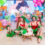 Vitória Moraes Instagram - 9 meses da nossa pequena, que delícia! Te amamos muito princesa! Lilo e Stitch, nome dos irmãos dela! Ohana quer dizer família! Foto: @fabiana_monteiro_fotografia Decoração: @by_dianamota Personalizados de luxo: @welovemimos_personalizados Bolo e doces: @rabellocaique Lembrancinhas: @ateliebyneidebarbosa Flores: @lojabeatrizflores Painel de Led: @agenciae Painéis decorativos: @knartespaineis_ Projeto 3D: @dyovana.artista3d Iluminação: @casaliluminadoeventos Balões: @mixbaloes Itens de decoração: @moveisdonafernanda