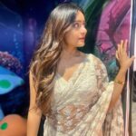 Vithika Sheru Instagram - @bhargavikunam Akka gifted me this saree almost 10 yrs ago. Still it’s a classic. So In Love With this one ❤️🫶🏽🧿
