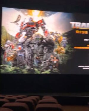 Walter Jones Instagram - Transformers has done it again!! #transformers  #riseofthebeasts  #transformerriseofthebeast2023 @paramountpics @hasboro It’s a big Shoutout to the 90s! Love it❤️