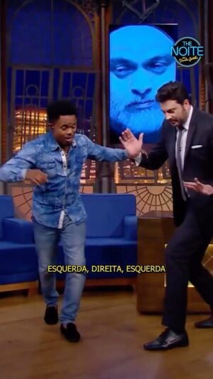 Walter Jones Instagram - Power Ranger ensina Danilo a dançar 😄😄

#thenoite #thenoitecomdanilogentili #danilogentili #sbt #powerranger