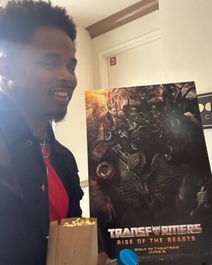 Walter Jones Instagram - Transformers has done it again!! #transformers  #riseofthebeasts  #transformerriseofthebeast2023 @paramountpics @hasboro It’s a big Shoutout to the 90s! Love it❤️