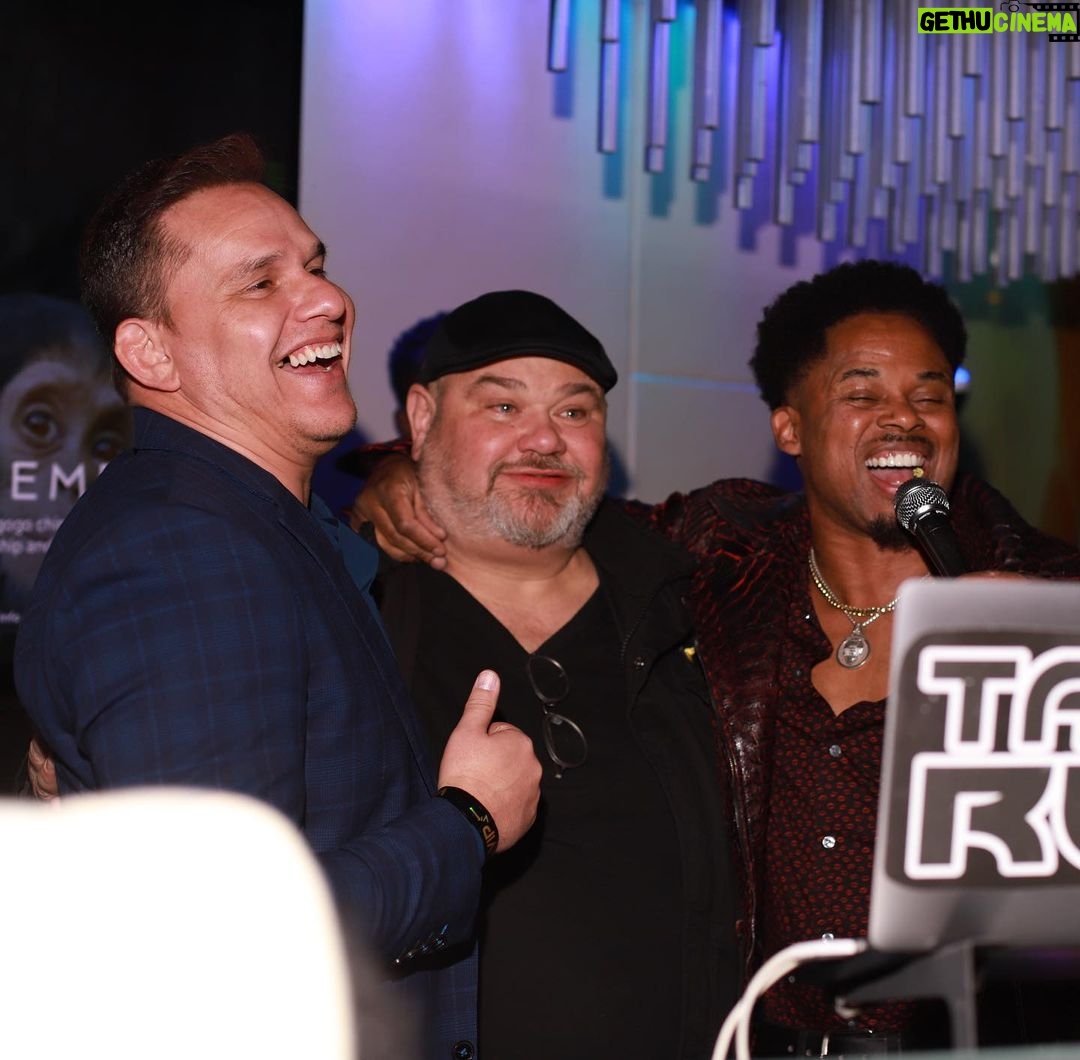 Walter Jones Instagram - More from the ‘MMPR: Once & Always’ premiere party ✨ Once a ranger, always a ranger! ⚡️ #WalterJones #BlackRanger #MMPR #PowerRangers #30thAnniversary #HustleMatters 📸 @drulights with @gettyimages & @zachariah_shoots Los Angeles, California