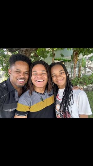 Walter Jones Instagram - Happy Bday to my son! Im so proud of you!! Cant believe you are  20 Year old !! @Honor_e_jones