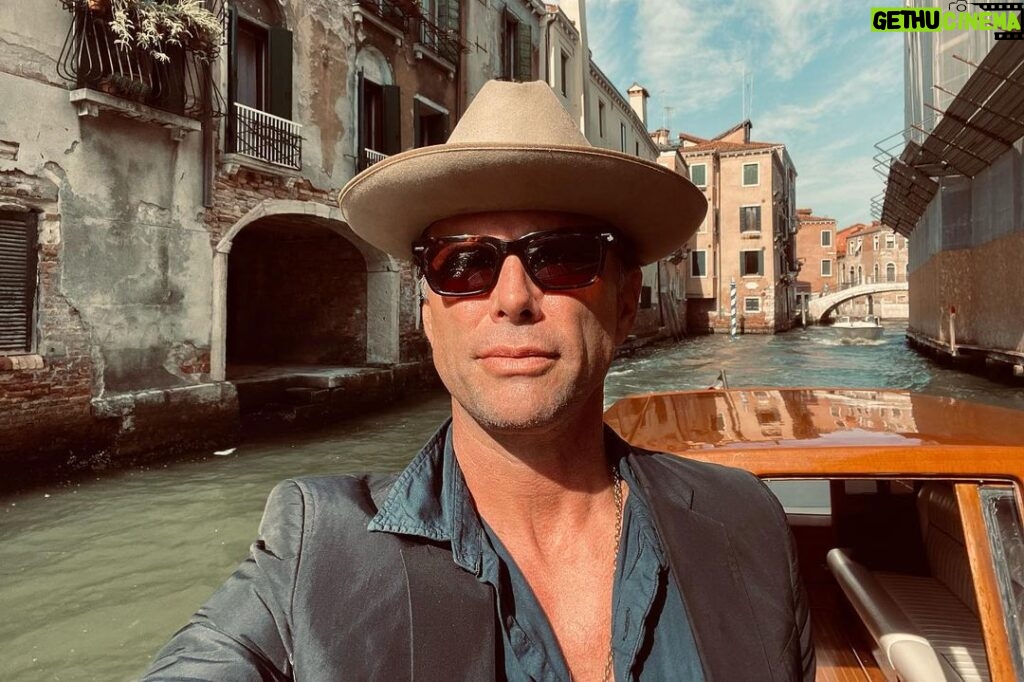 Walton Goggins Instagram - Been radio silent for a bit cause we’ve been out in the world filming in some places I’m not at liberty to talk about… but suffice it to say… they’ve been fucking amazing!! Went from this… to this in the last 24 hours… four stamps in the passport… and now ready for an Aperol Spritz! After a week of silence… it’s Time to party Italian style!!! Venice FF here we go. 🇮🇹 #dreaminwild