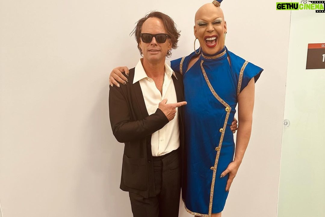 Walton Goggins Instagram - Brazil CCXP. What a ride that was. Thank you @giulivaheritage and @richardjamesofficial for these lovely threads. Made me feel 10 ft tall and bullet proof. The clothes do make the man.