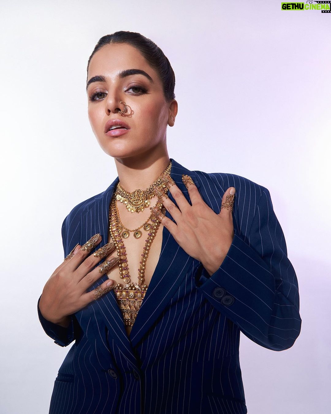 Wamiqa Gabbi Instagram - Peter on the sea for @gq @gqindia 🌊🐕 . Outfit- @jayeshandkaajalshah Styled by- @sukritigrover Styling Team- @vanigupta.23 @bitofbash @harshitadaga01 HMU @forum.gotecha Hair asst @hairmovesartistry Photographer @mohitvaru