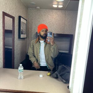 Warren Egypt Franklin Instagram - In the trailer all winter for your fall TV pleasures 🙈🖤