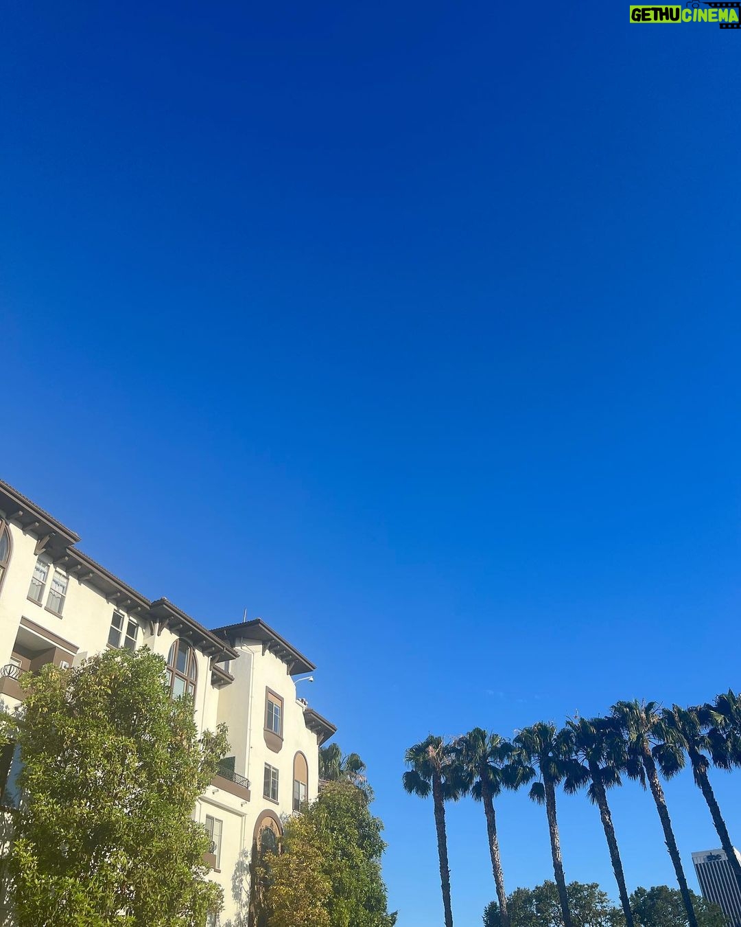 Warren Egypt Franklin Instagram - Life Lately Dump 🤎🙃✨💔🤞🏽✈️ Los Angeles, California