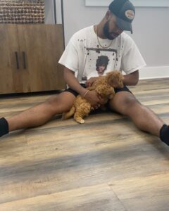 Warren Egypt Franklin Instagram - Happy 1st birthday to my son and literal road dog BRONX 🐾🤍 thx you for keeping my anxiety down, for being the most intrepid and intuitive learner, for being patient with me, and most of all making me the happiest dog dad ever! On Tour :)