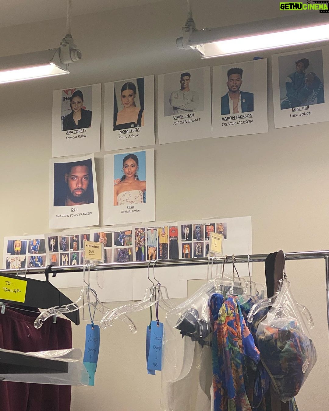 Warren Egypt Franklin Instagram - NEW EPISODE OF @grownish tonight folks 📺 this one is about belief and acceptance, and I can’t wait for you to see it. Walt Disney Studios